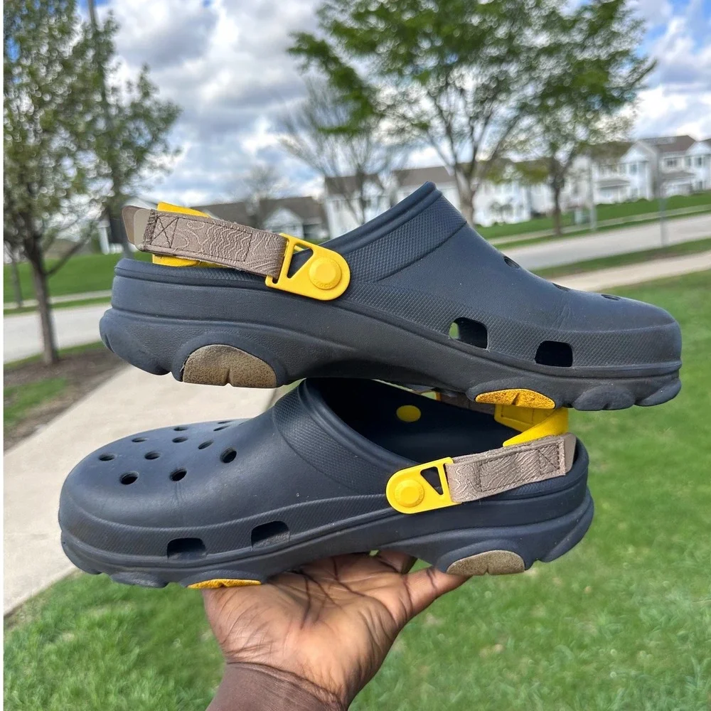 CROCS ALL TERRAIN‎ CLOGS Men's Size 11 Navy Blue Sandals